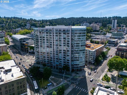 1401-1926 W Burnside St, Portland, OR, 97209-2066 | Card Image