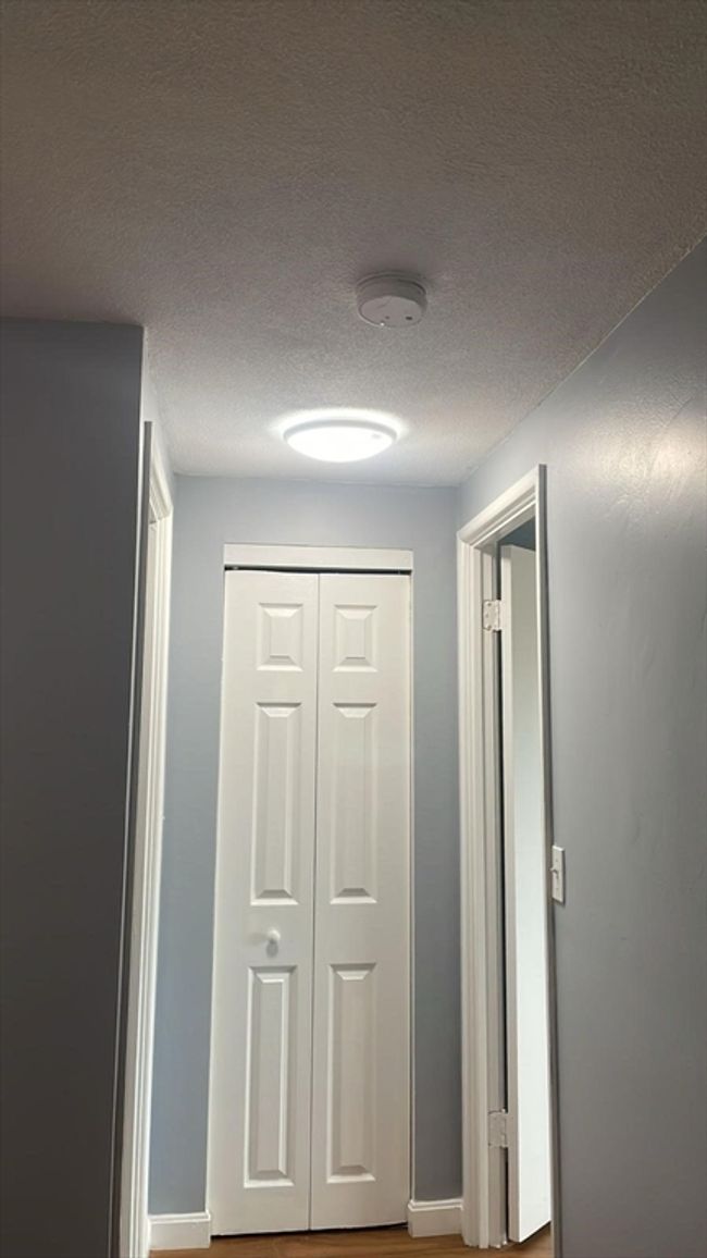 APT-5B - 215 Winter St, Condo with 1 bedrooms, 1 bathrooms and 1 parking in Weymouth MA | Image 4