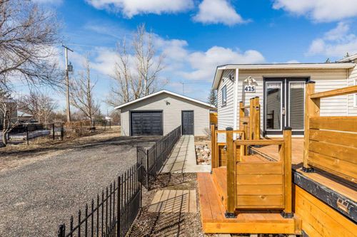 425 6 St Se, Ralston, AB, T0J2N0 | Card Image