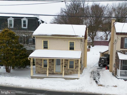 153 E Wyomissing Ave, MOHNTON, PA, 19540-1809 | Card Image