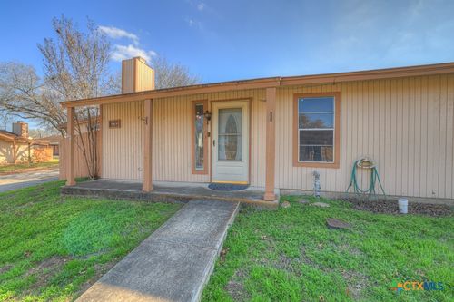apt-21-1051 Country Club Dr, Seguin, TX, 78155-7130 | Card Image