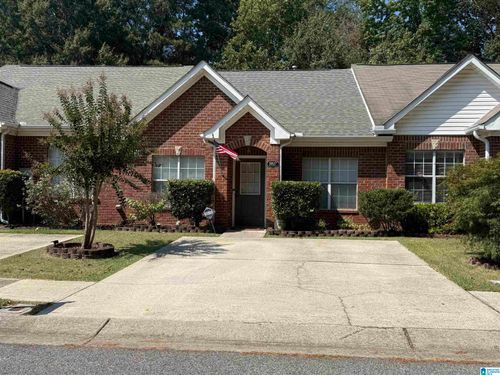 5827 Southwood Pkwy, BESSEMER, AL, 35022-5673 | Card Image