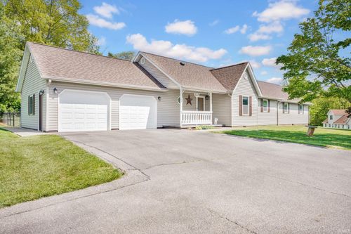 2232 30th St, Bedford, IN, 47421-5414 | Card Image