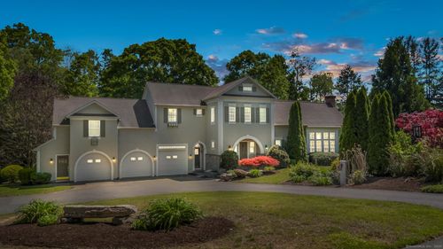 900 Hopewell Rd, South Glastonbury, CT, 06073-2419 | Card Image