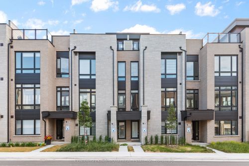 14 Credit Lane, Richmond Hill, ON, L4E1G9 | Card Image
