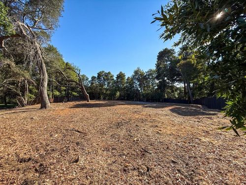 8 Reynolds Ct, Hillsborough, CA, 94010-6144 | Card Image