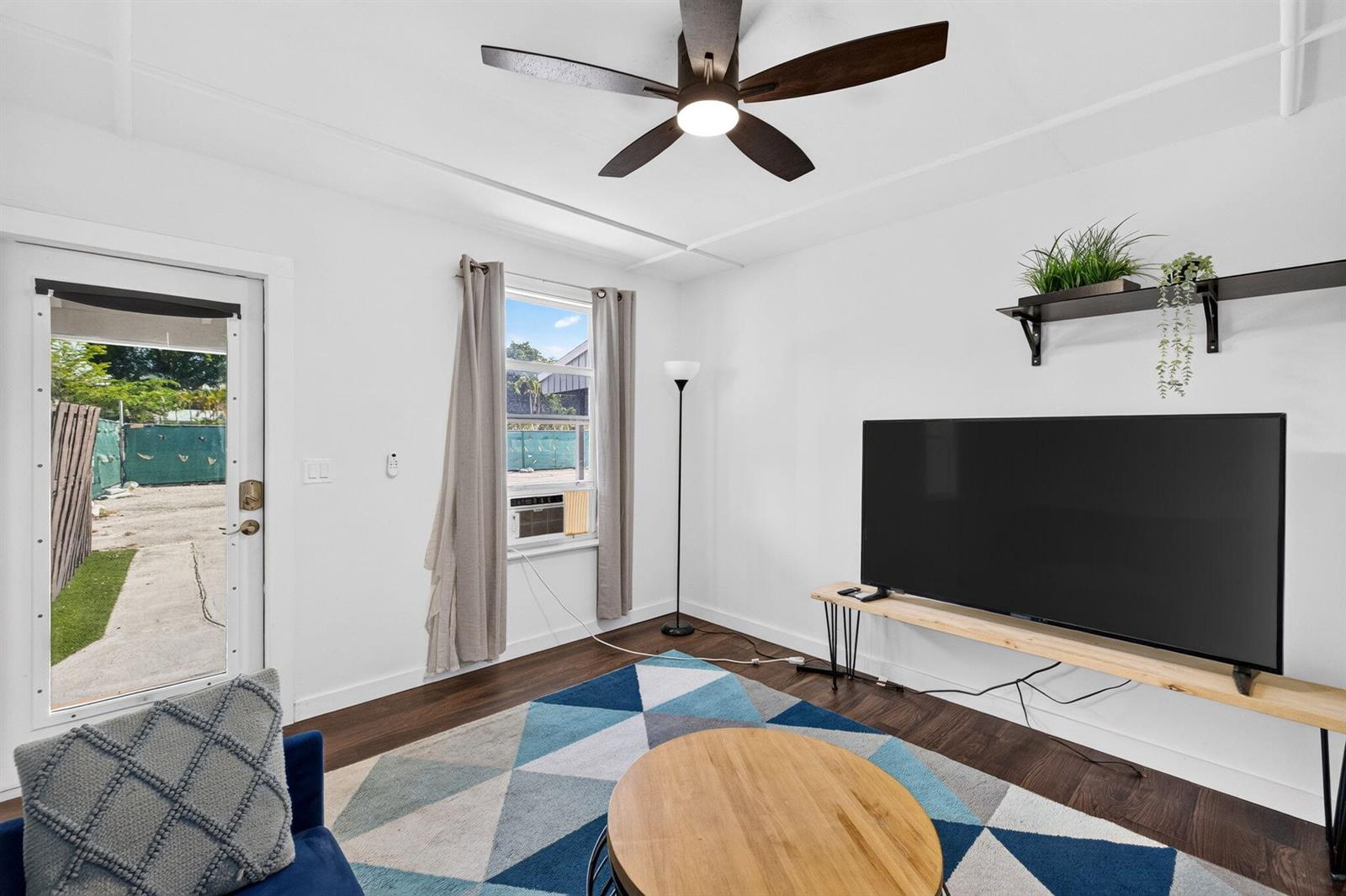Residential Lease in Wilton Manors 4