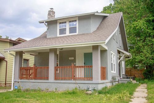2923 Parkwood Blvd, Kansas City, KS, 66104-5245 | Card Image