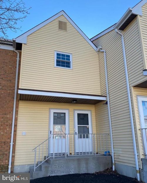 1008 Woodchip Rd, LUMBERTON, NJ, 08048-4240 | Card Image