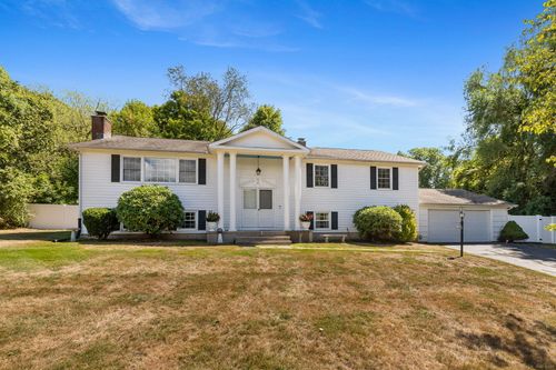 23 Westview Rd, North Haven, CT, 06473-2013 | Card Image