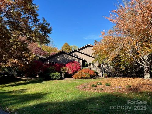 26 Clubside Dr, Asheville, NC, 28804-1800 | Card Image