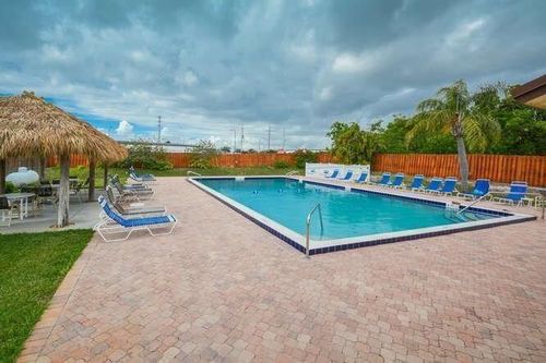 7914 Se Villa Cir, Hobe Sound, FL, 33455-2041 | Card Image