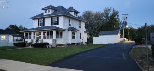 214 N Church St, Oak Harbor, OH, 43449-1215 | Card Image
