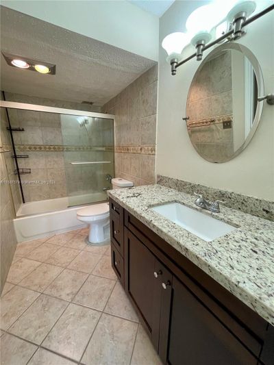 211 - 7011 Environ Blvd, Condo with 2 bedrooms, 2 bathrooms and null parking in Lauderhill FL | Image 1