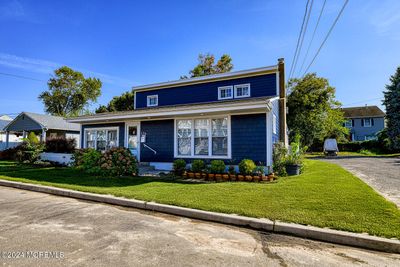 126 Inskip Avenue, Home with 5 bedrooms, 3 bathrooms and 2 parking in Ocean Grove NJ | Image 1