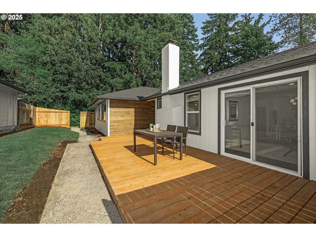 50 Nw 180 Th Ave, House other with 4 bedrooms, 2 bathrooms and 1 parking in Beaverton OR | Image 37