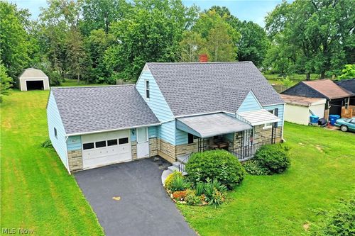 4625 Middle Drive, Youngstown, OH, 44505 | Card Image