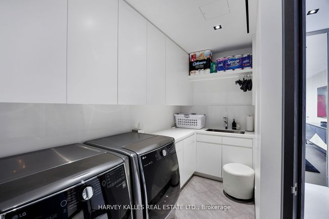 1201 - 181 Davenport Rd, Condo with 4 bedrooms, 7 bathrooms and null parking in Toronto ON | Image 37