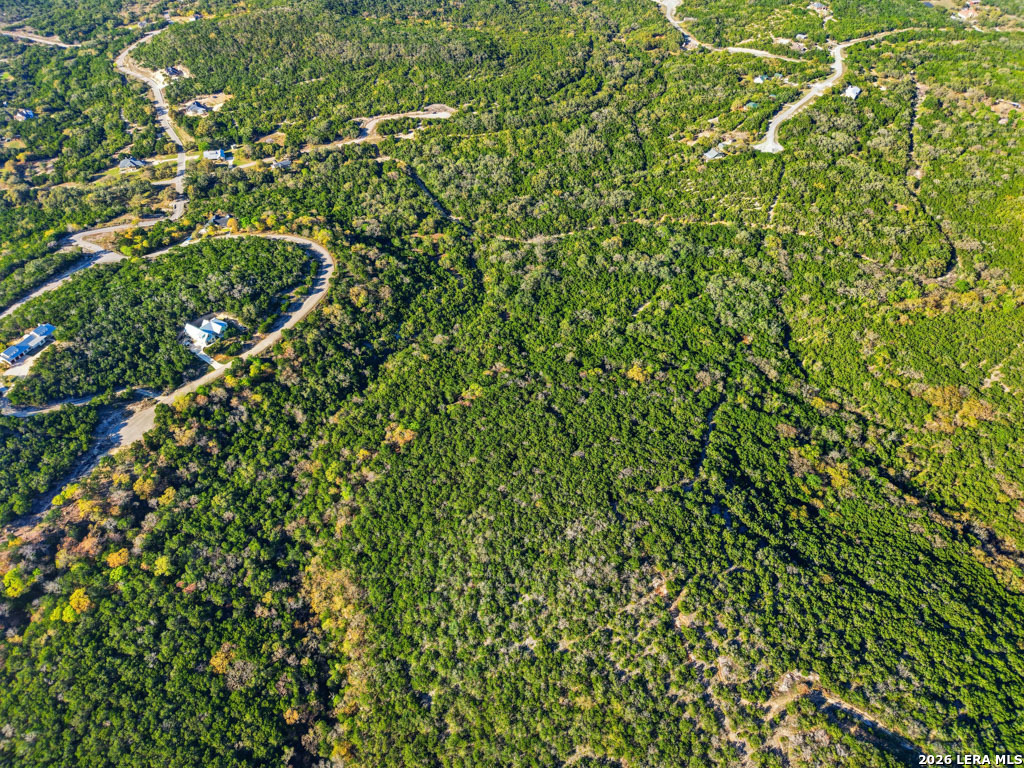 Land in Mico 4