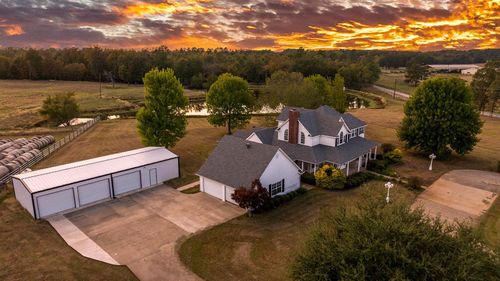 1136 County Road 2001, New Boston, TX, 75570-6833 | Card Image