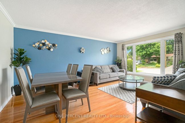 1208 Stanton Rd, House other with 3 bedrooms, 2 bathrooms and 5 parking in Ottawa ON | Image 5