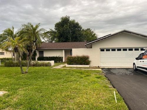 547 Eastwood Dr, NAPLES, FL, 34110-1113 | Card Image