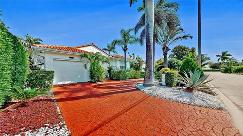 9065 Dickens Ave, Surfside, FL, 33154 | Card Image