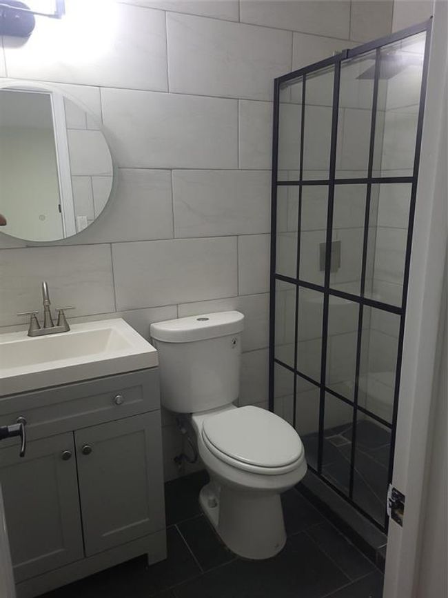 APT-1 - 819 Nw 3 Rd Ave, Home with 2 bedrooms, 1 bathrooms and null parking in Fort Lauderdale FL | Image 6