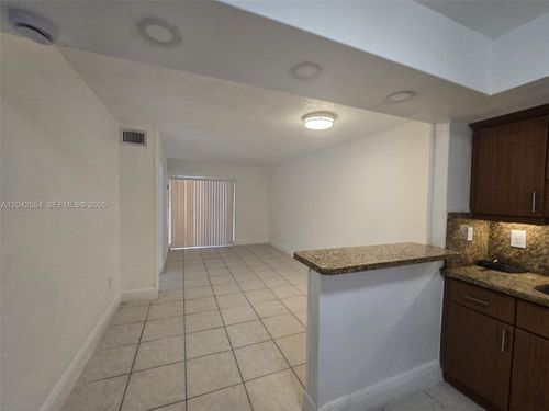 62-2441 Nw 13th St, Miami, FL, 33125-2572 | Card Image