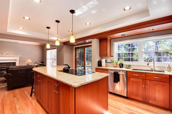 kitchen & island | Image 13