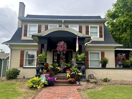 207 Hopkinsville St, Greenville, KY, 42345-1213 | Card Image