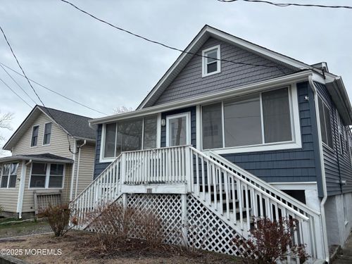 530 E Point Pleasant Ave, Ocean Gate, NJ, 08740-1452 | Card Image