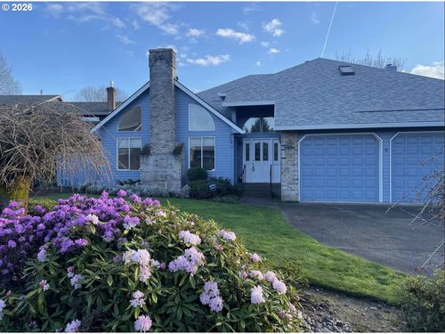 325 N Peacock Ct, Newberg, OR, 97132-1013 | Card Image