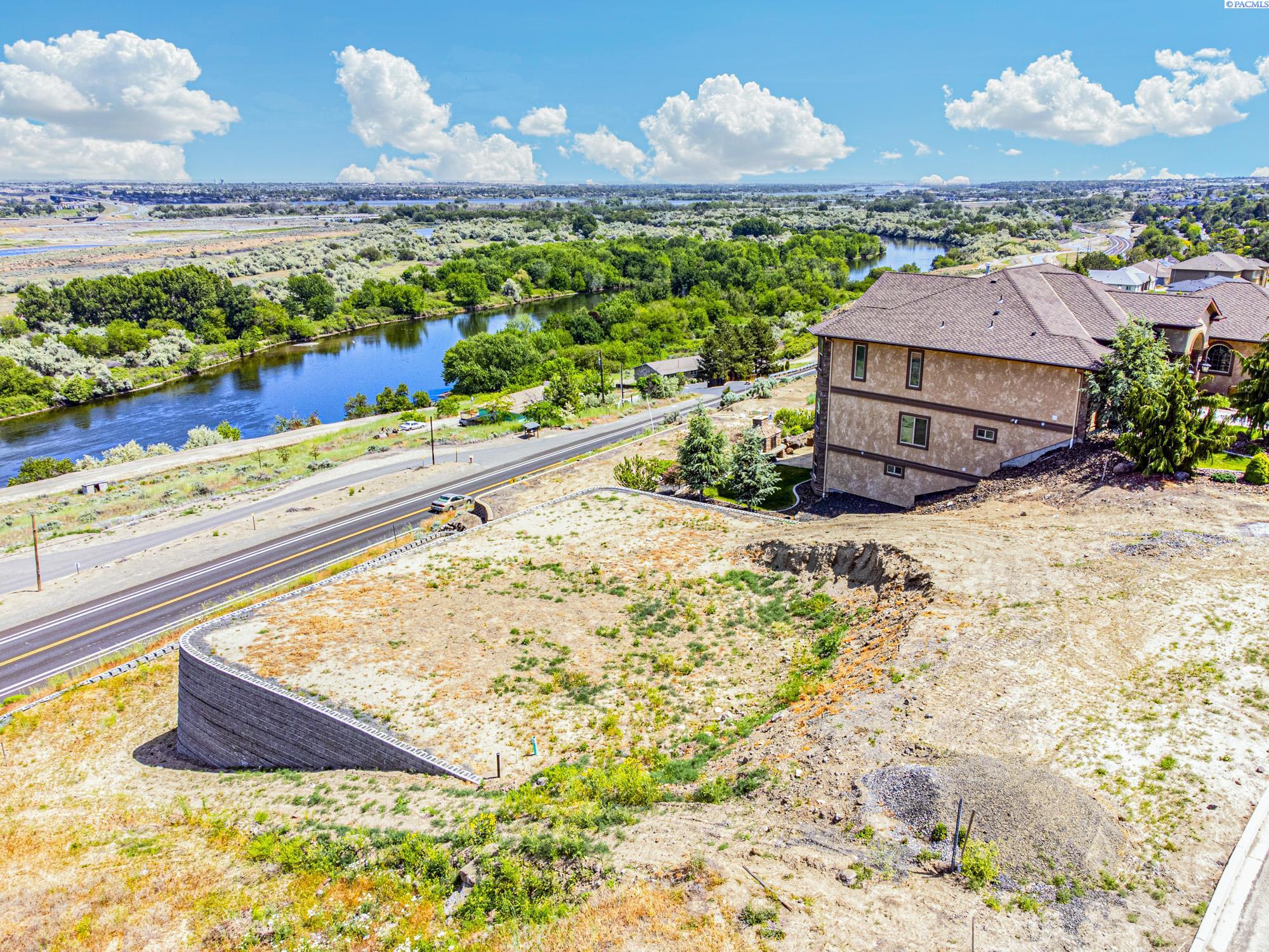 Allenwhite Dr, Richland, WA 99352