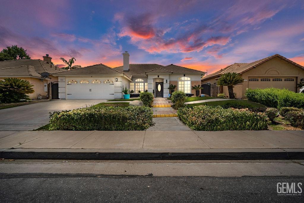 Illusion Way, Bakersfield, CA 93311