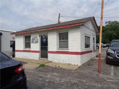 4305 Nw Gateway Ave, Riverside, MO, 64150-9717 | Card Image