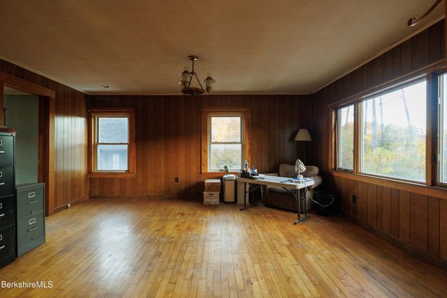 163 Front St, Home with 4 bedrooms, 4 bathrooms and null parking in Housatonic MA | Image 10