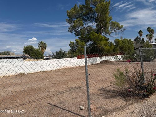 3742 E Fairmount St, Tucson, AZ, 85716-3754 | Card Image