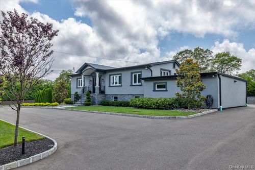 154 Mac Arthur Blvd, Hauppauge, NY, 11788-4404 | Card Image