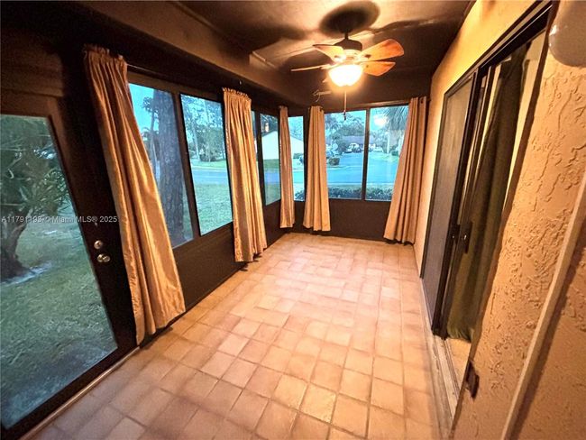 120 Roselle Ct, Home with 3 bedrooms, 2 bathrooms and null parking in Royal Palm Beach FL | Image 14