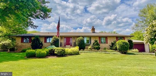 4560 Lawnvale Dr, GAINESVILLE, VA, 20155-1230 | Card Image
