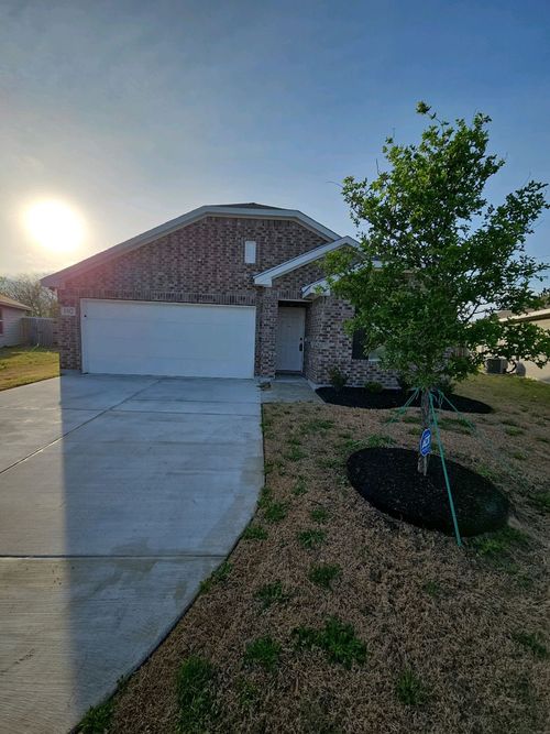 102 Goel St, Greenville, TX, 75402-4008 | Card Image
