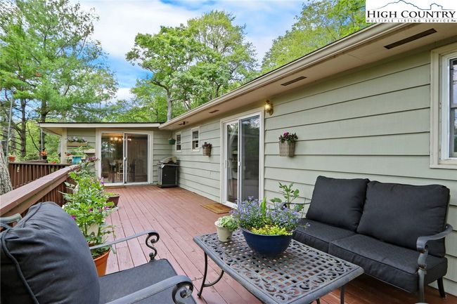 157 Twisted Laurel Ln, House other with 3 bedrooms, 2 bathrooms and null parking in Blowing Rock NC | Image 14