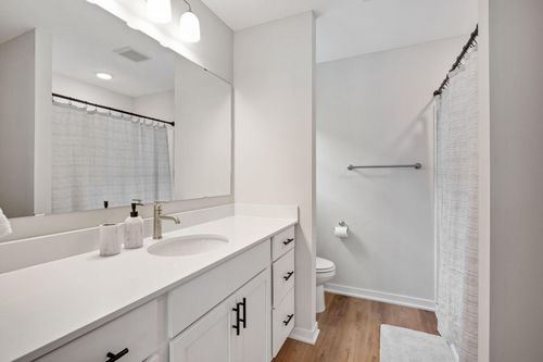 1113 Dorthy Ln, Elko New Market, MN, 55054-5414 | Card Image