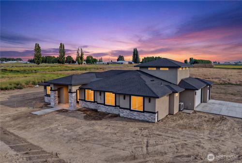 2007 W Joanna Lane, Othello, WA, 99344 | Card Image