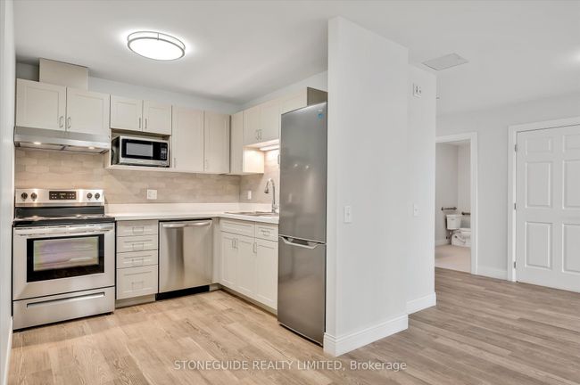 220 - 555 Bonaccord St, Home with 2 bedrooms, 1 bathrooms and 1 parking in Peterborough ON | Image 12