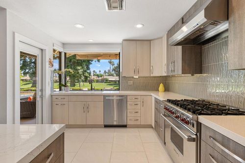 292 Tolosa Cir, Palm Desert, CA, 92260-2168 | Card Image