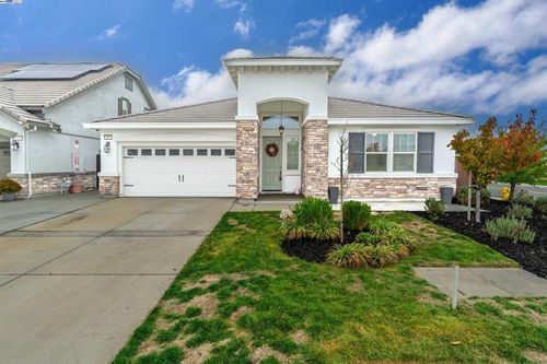 353 Barn Dance Way, Oakley, CA, 94561-2116 | Card Image