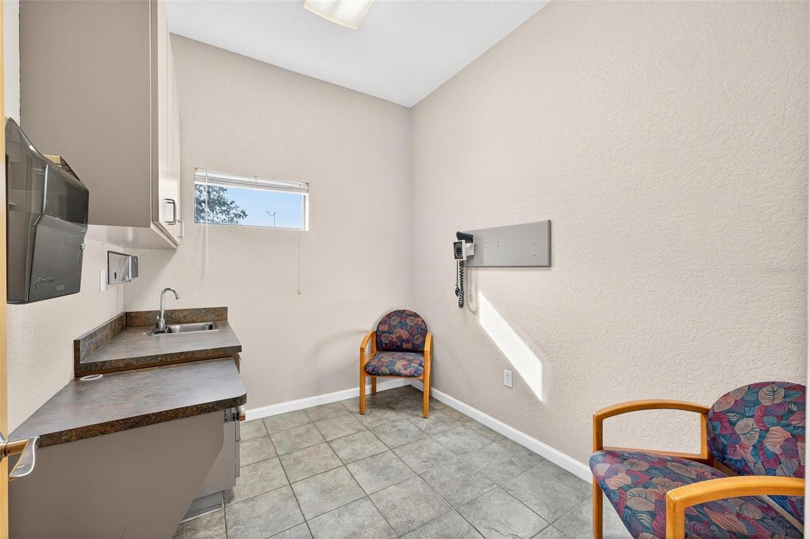 Commercial Sale in EUSTIS 5