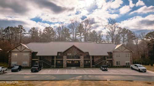 101-235 Bishops Cap Cir, Townsend, TN, 37882-2627 | Card Image